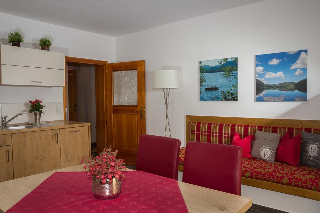 Hotel Haus Hirschpoint Faistenau Exterior foto